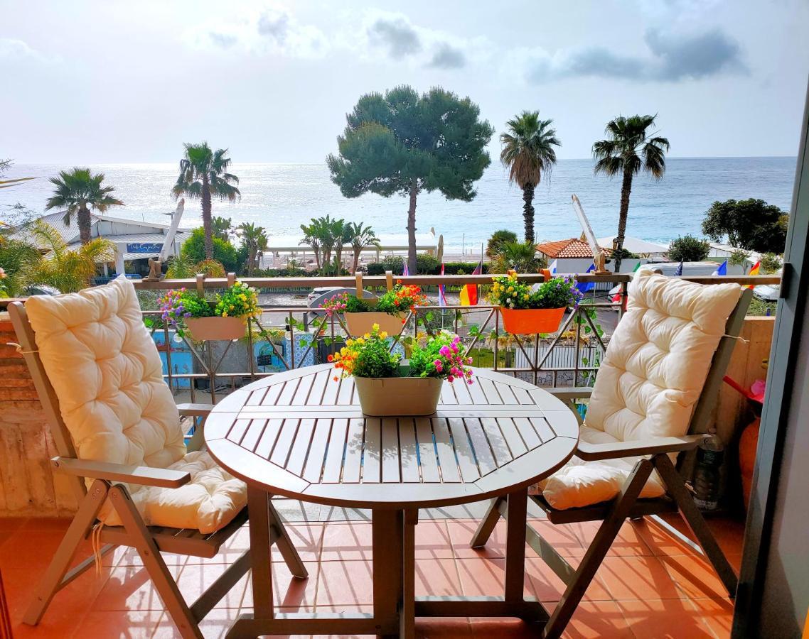 Taormina By The Sea Apartment Mazzeo Exterior foto