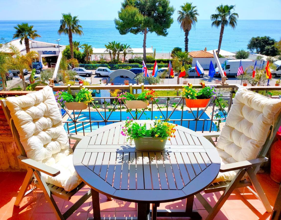 Taormina By The Sea Apartment Mazzeo Exterior foto