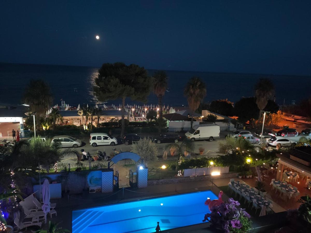 Taormina By The Sea Apartment Mazzeo Exterior foto