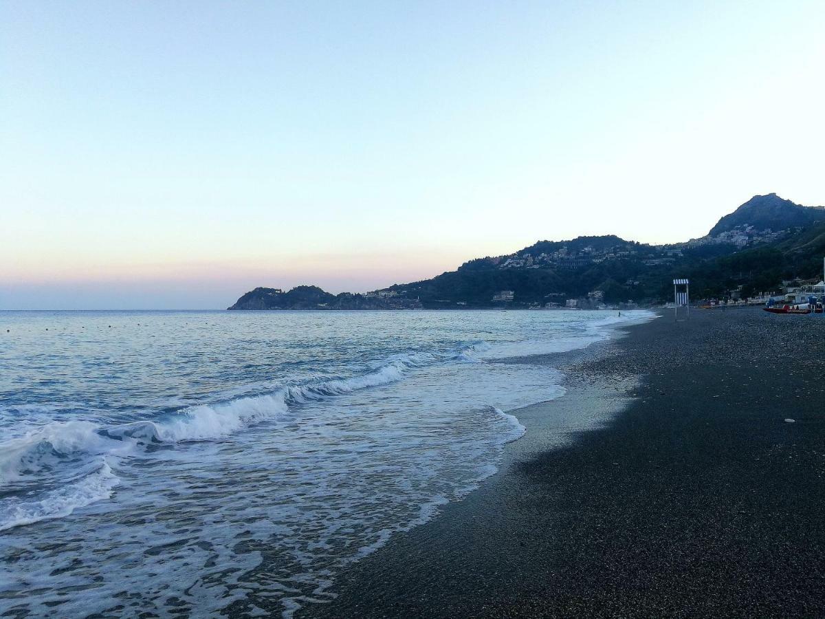 Taormina By The Sea Apartment Mazzeo Exterior foto